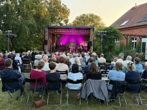 Theater im Garten-4 © T.Pfundtner