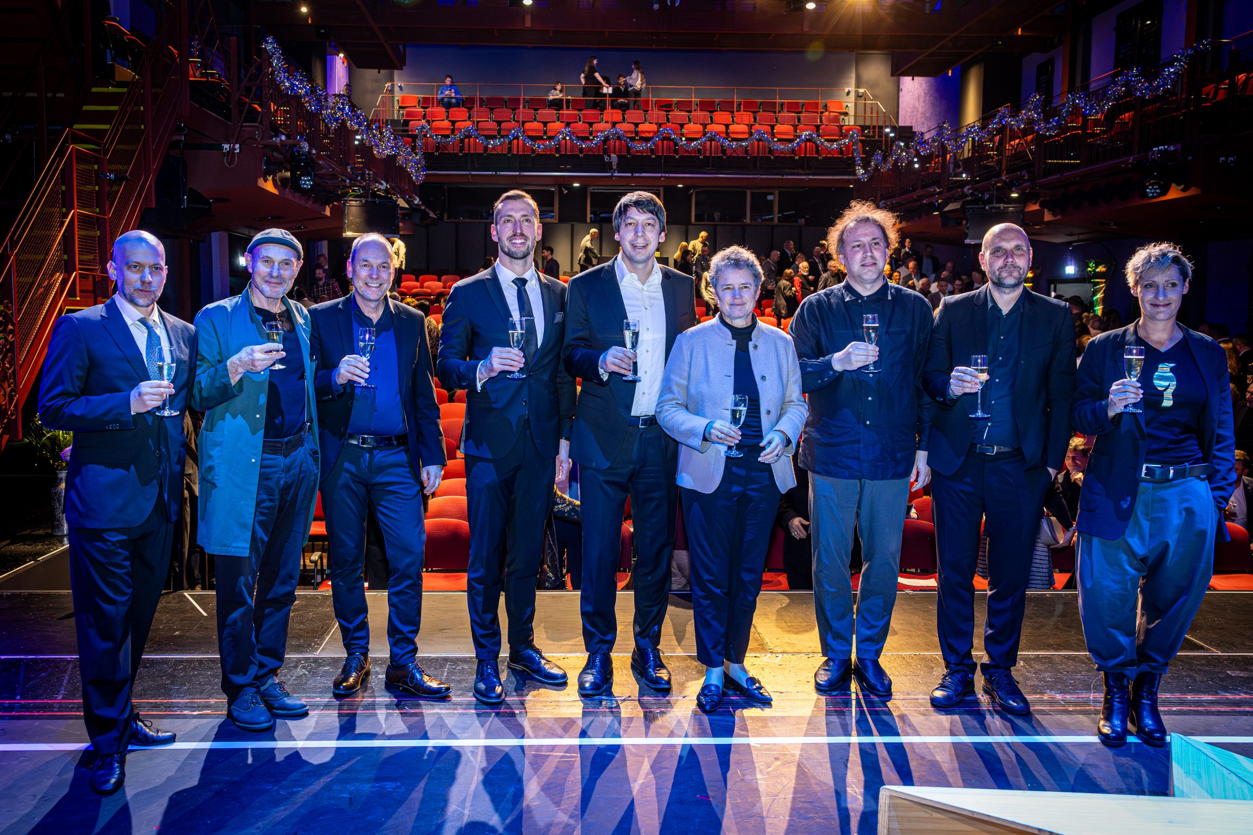 350 Gäste und R. Kupsch, H. Liebmann, Prof. Wiedemer, OB Sieler, Landrat Puhlmann, Ministerin Hüskens, S.Bahr, B. Ulrich und Intendantin Szalma©Stefan Rühling