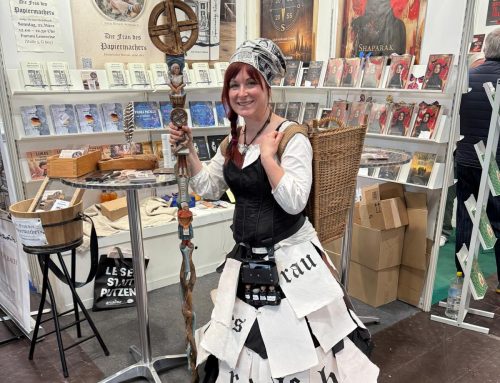 Besuch bei der Papiermacherin
