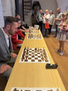 Simultanschach© OB -PM Stendal-RS115408_IMG_0738